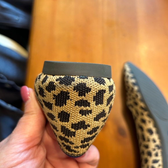 Rothy’s leopard flats. Near new condition! - Picture 5 of 7